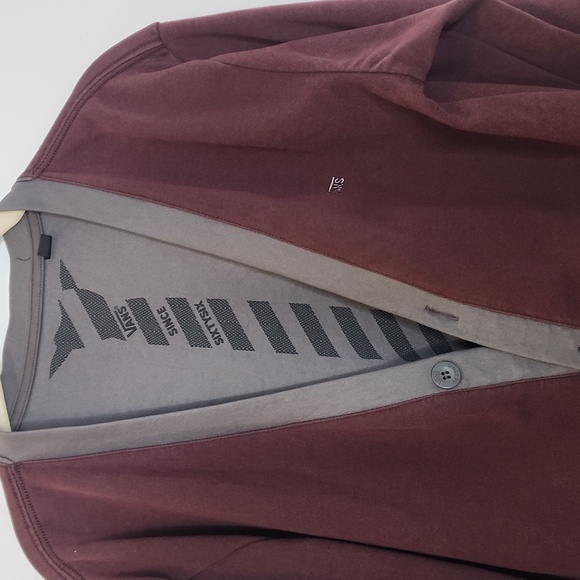 Size M Vans burgundy and gray cardigan. E90 - Picture 3 of 8